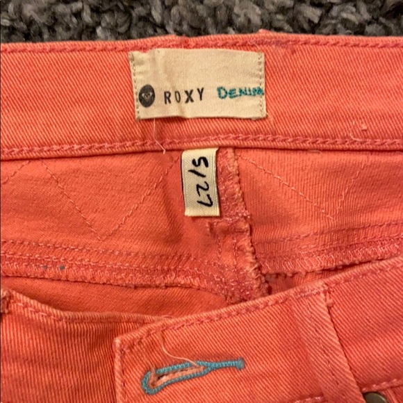 Coral cutoff shorts - Picture 3 of 4